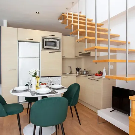 Singularstays Edificio La Pergola * كاستيون ذي لا بلاند